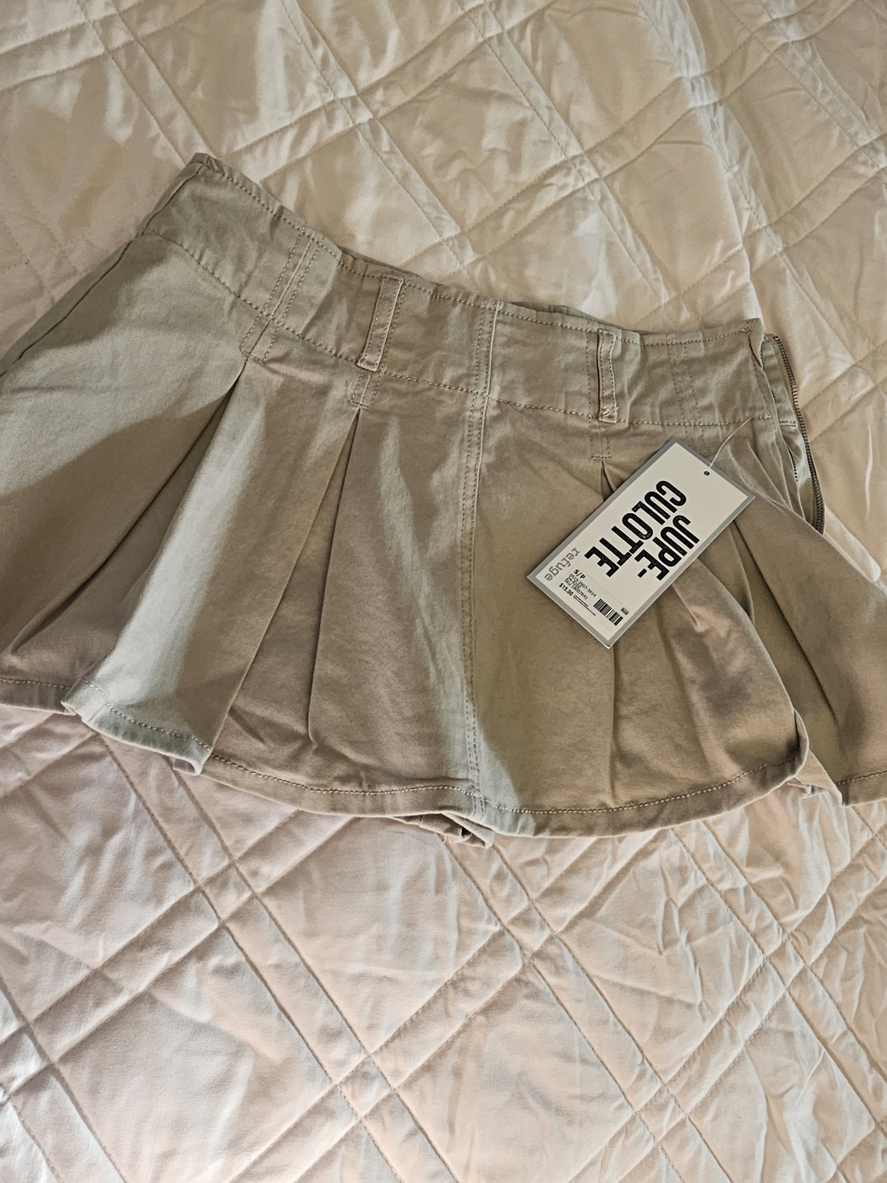 Jupe Culotte Pleated Mini Skirt - Light Olive